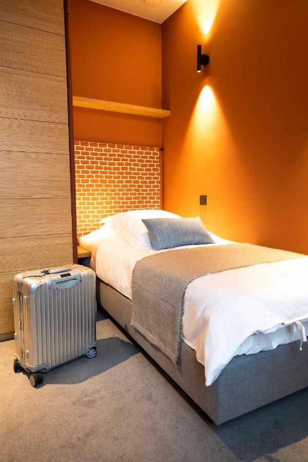B-Lodge Boutique Hotel Louvain-la-Neuve Exterior photo