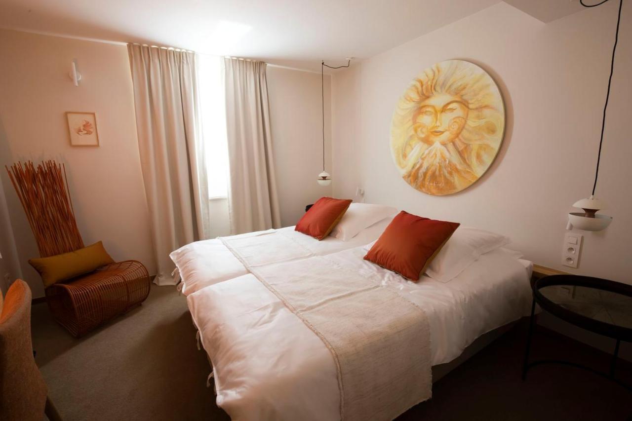 B-Lodge Boutique Hotel Louvain-la-Neuve Exterior photo